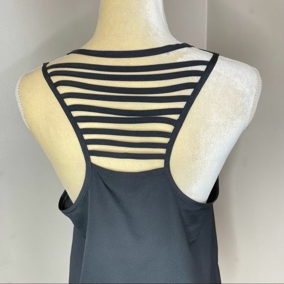 Women Cut Out Back Black Tank Top Sz Medium - Picture 8 of 12